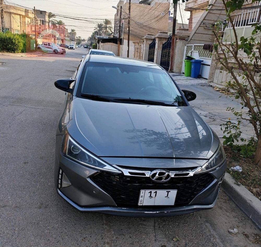 هیوندای ئەلەنترا